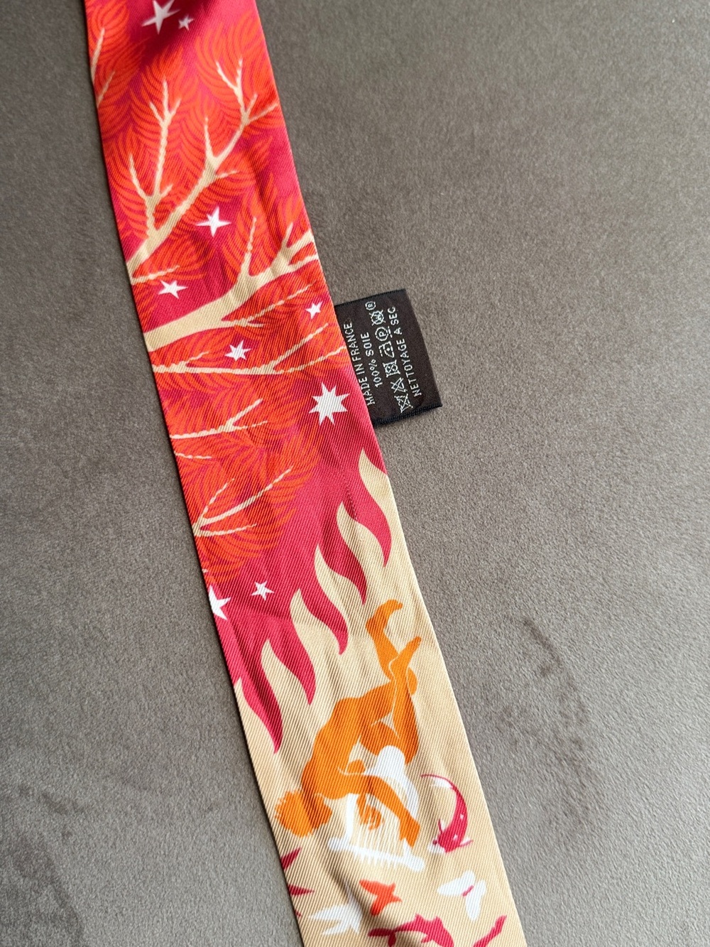 Hermes Twilly Scarf in Pink and Beige - Picture 3 of 3